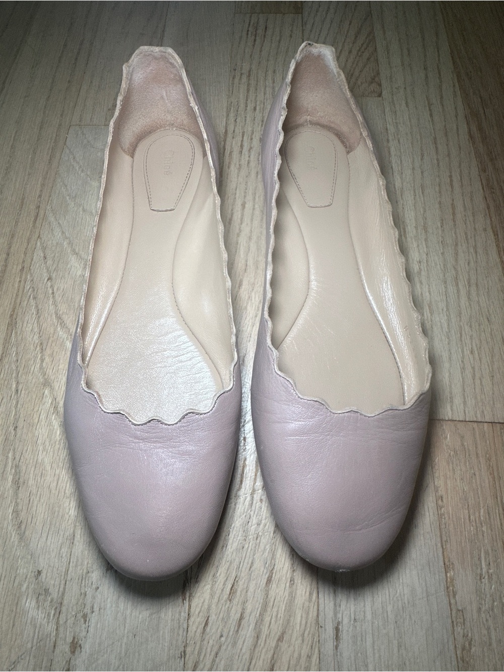 Chloe Scalloped Ballet Flats in Pale Pink Leather